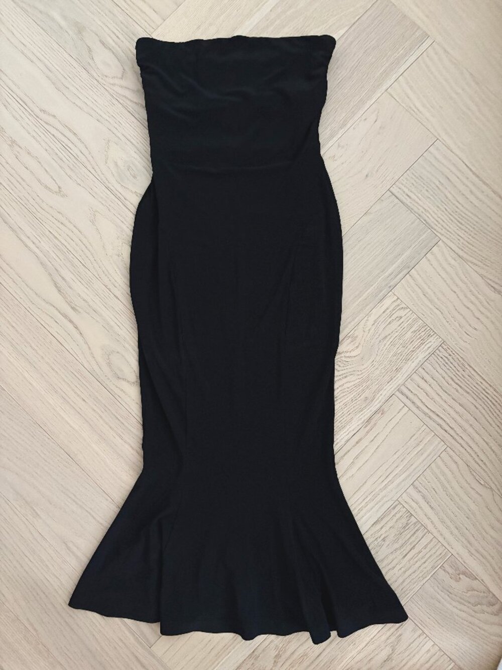 Norma Kamali Strapless Fishtail Dress in Black, Women's Small